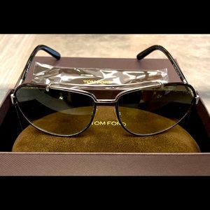 Tom Ford Miguel sunglasses mint w/ suede case/box
